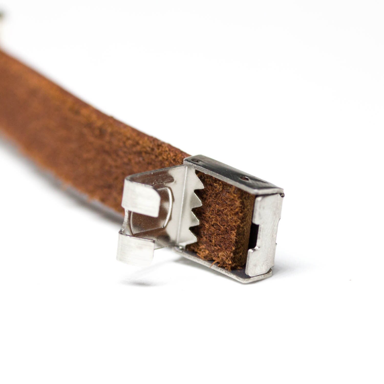 Unisex Black Leather Bracelet with Recycled Circuit Board Beads – Adjustable Handmade Tech-Inspired Jewelry