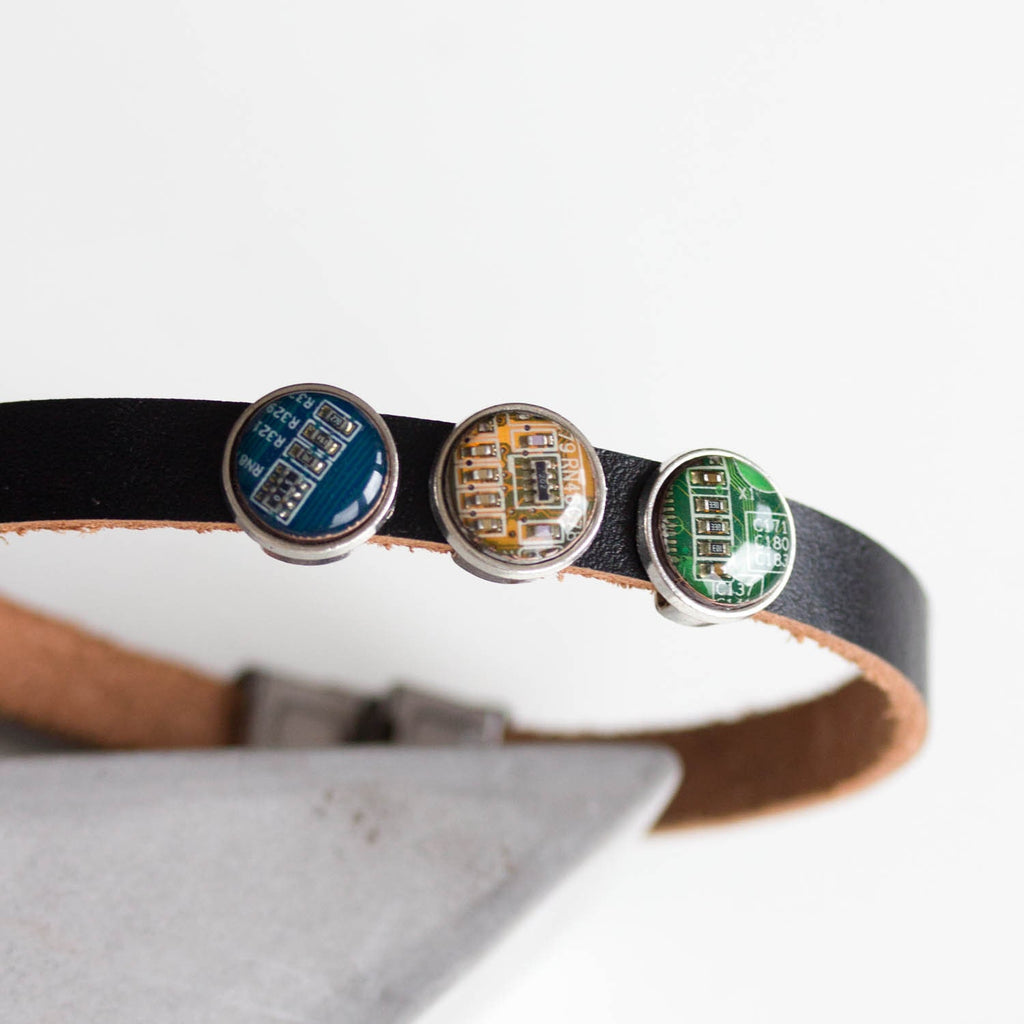 Unisex Black Leather Bracelet with Recycled Circuit Board Beads – Adjustable Handmade Eco Jewelry