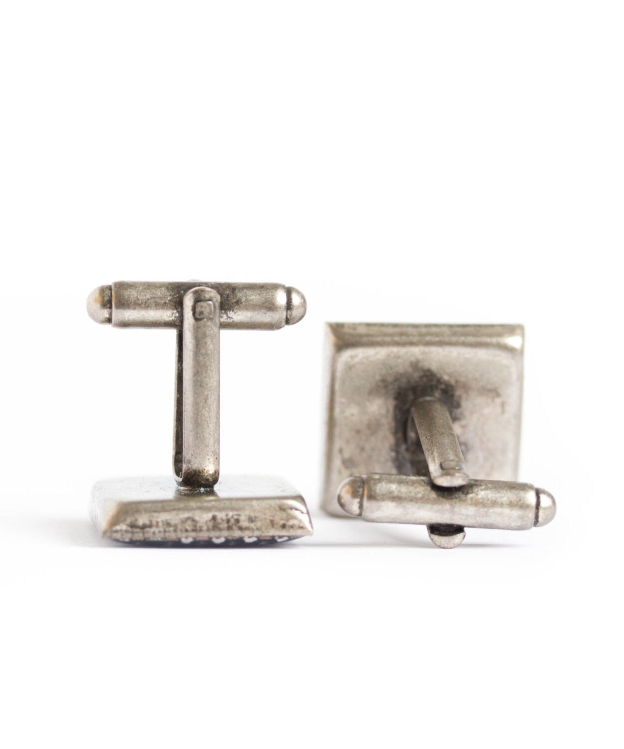 Handcrafted Cufflinks with Recycled Circuit Boards – Eco-Friendly Tech-Inspired Jewelry
