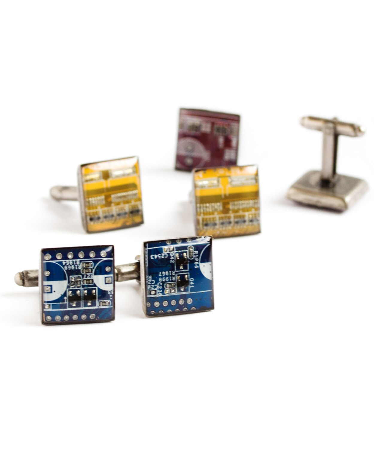 Handcrafted Cufflinks with Recycled Circuit Boards – Eco-Friendly Tech-Inspired Jewelry